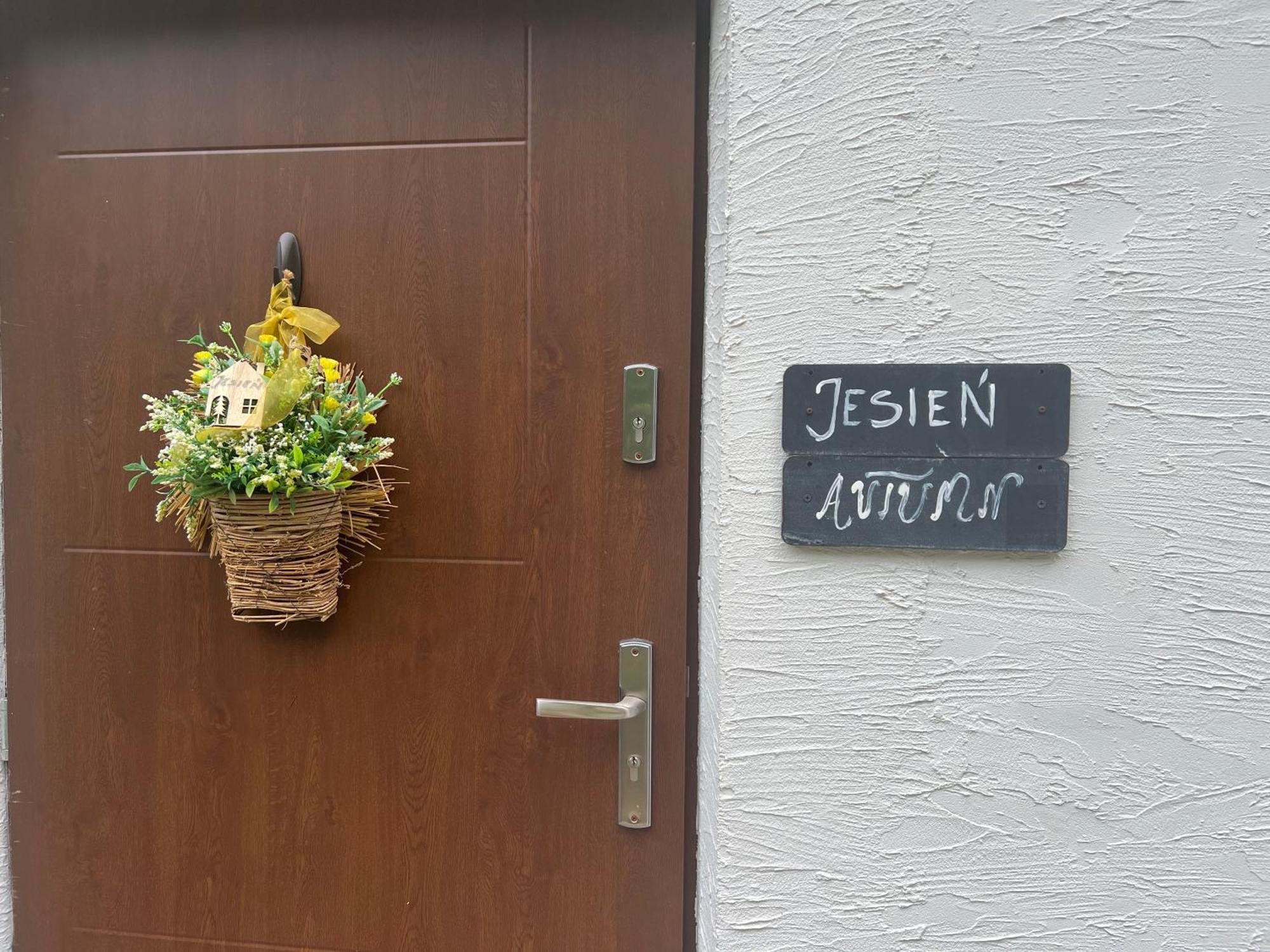 Apartamenty 3 Pory Roku Komarno 외부 사진